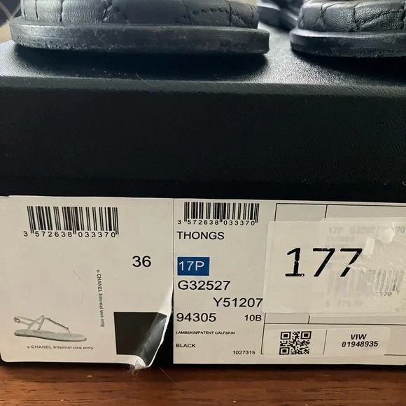 Authentic CHANEL thong sandals black with classic chain detail sz 36 - Picture 9 of 9